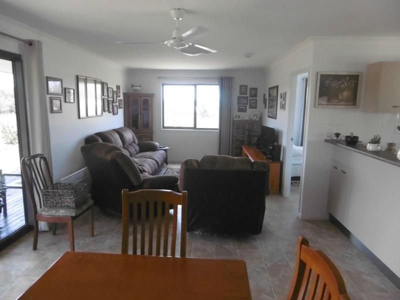 Photo - 8 Flynn Drive, Redridge QLD 4660 - Image 13