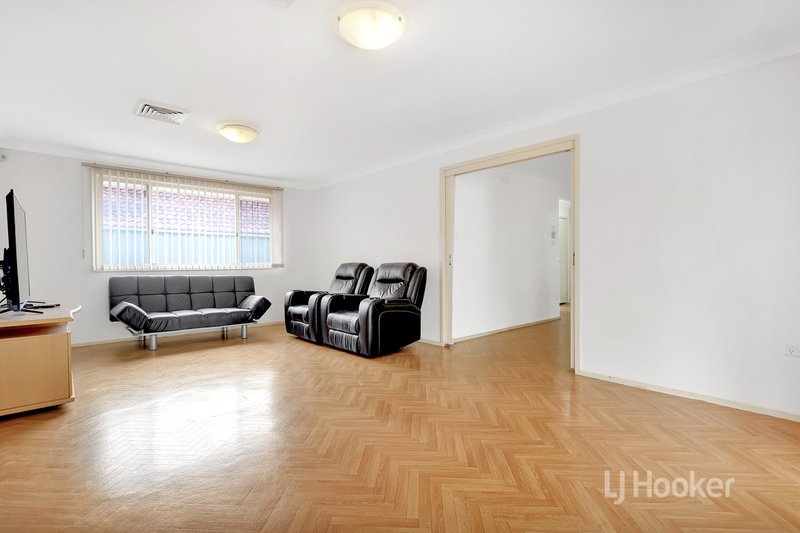 Photo - 8 Ford Place, Erskine Park NSW 2759 - Image 6