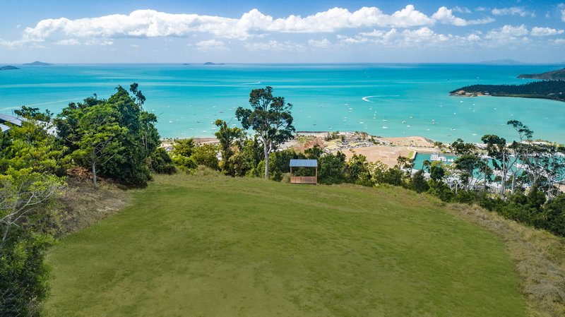 Photo - 8 Forest Lane, Mount Whitsunday Drive, Airlie Beach QLD 4802 - Image 3