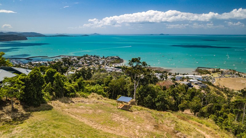 Photo - 8 Forest Lane, Mount Whitsunday Drive, Airlie Beach QLD 4802 - Image 5