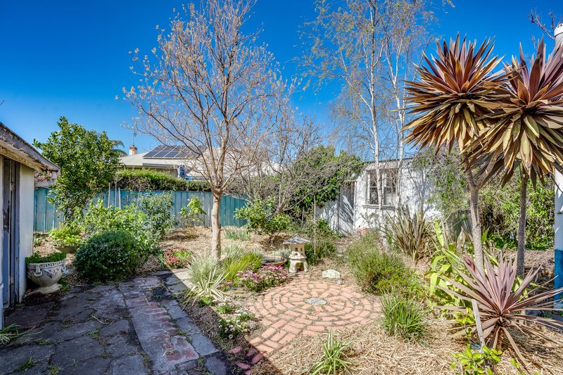 Photo - 8 Forrest Street, Victor Harbor SA 5211 - Image 17