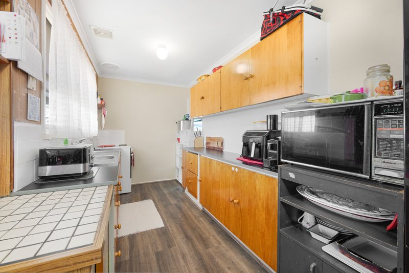 Photo - 8 Forsyth Avenue, Horsham VIC 3400 - Image 2