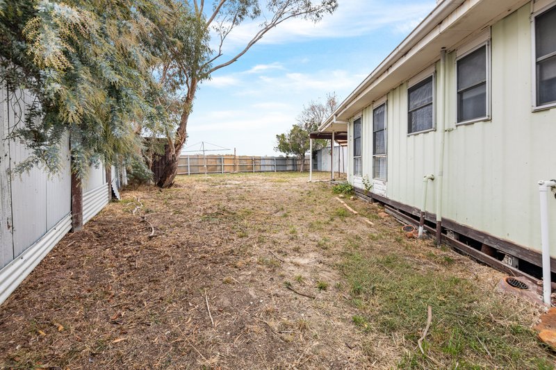 Photo - 8 Forsyth Avenue, Horsham VIC 3400 - Image 12