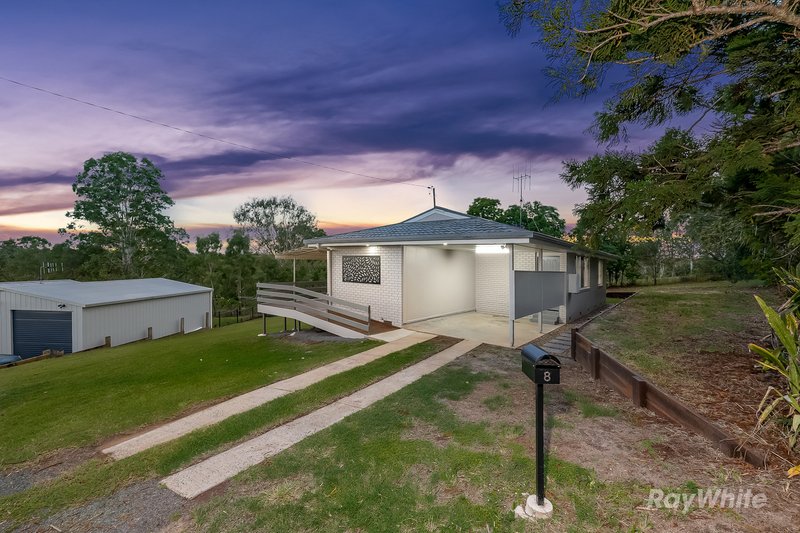 Photo - 8 Forsyth Street, Gin Gin QLD 4671 - Image 2