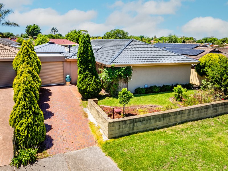 8 Fosters Court, Cranbourne North VIC 3977