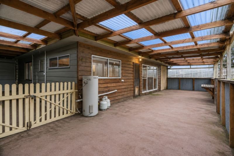 Photo - 8 Fourth Avenue, Dodges Ferry TAS 7173 - Image 14
