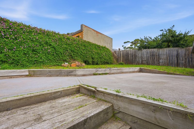 Photo - 8 Fourth Avenue, Dodges Ferry TAS 7173 - Image 17