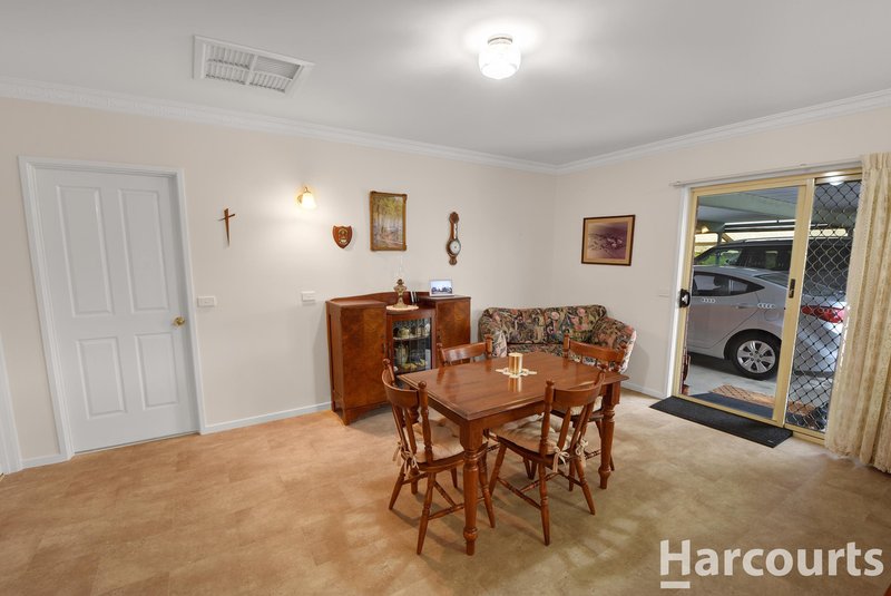 Photo - 8 Fraser Drive, Horsham VIC 3400 - Image 5