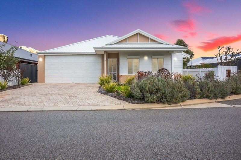 8 Freeman View, Bushmead WA 6055