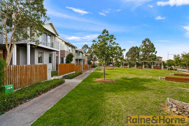 Photo - 8 Freshwater Road, Rouse Hill NSW 2155 - Image 9