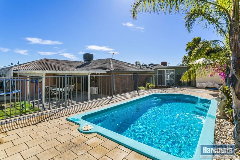 8 Freya Avenue, Hallett Cove SA 5158