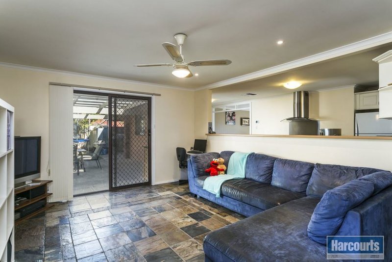 Photo - 8 Freya Avenue, Hallett Cove SA 5158 - Image 8