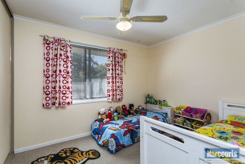 Photo - 8 Freya Avenue, Hallett Cove SA 5158 - Image 13