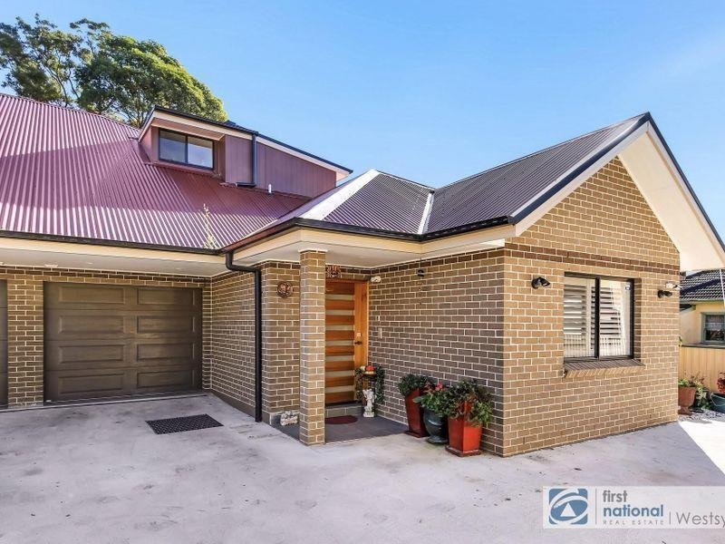 8 Fulton Avenue, Wentworthville NSW 2145