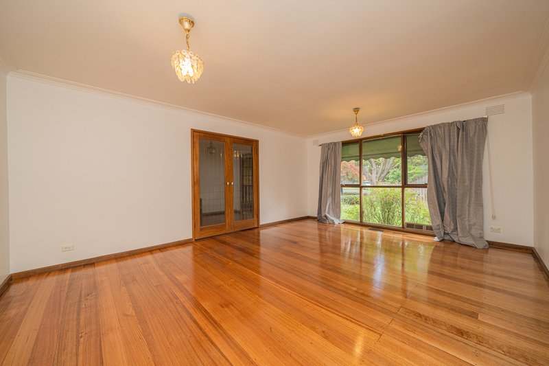 Photo - 8 Fulview Court, Blackburn VIC 3130 - Image 7