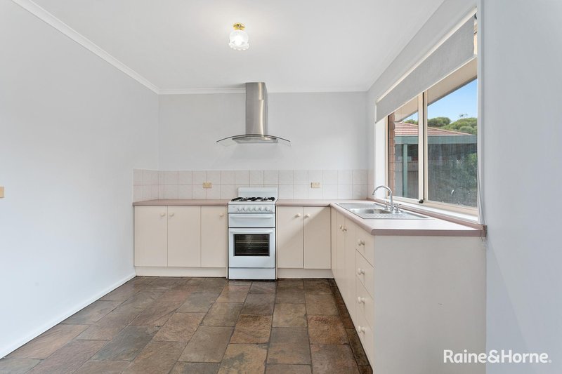 Photo - 8 Galley Close, Seaford Rise SA 5169 - Image 7