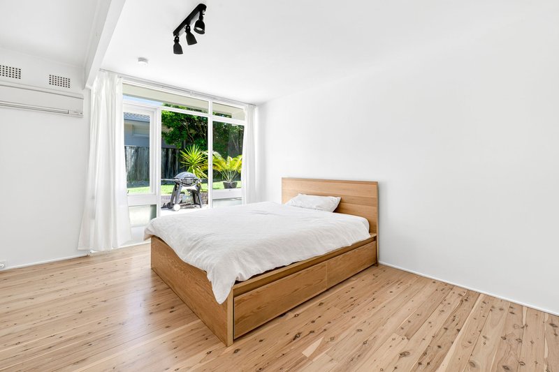 Photo - 8 Galway Avenue, Killarney Heights NSW 2087 - Image 4