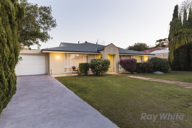 Photo - 8 Gannett Street, Bateman WA 6150 - Image 2