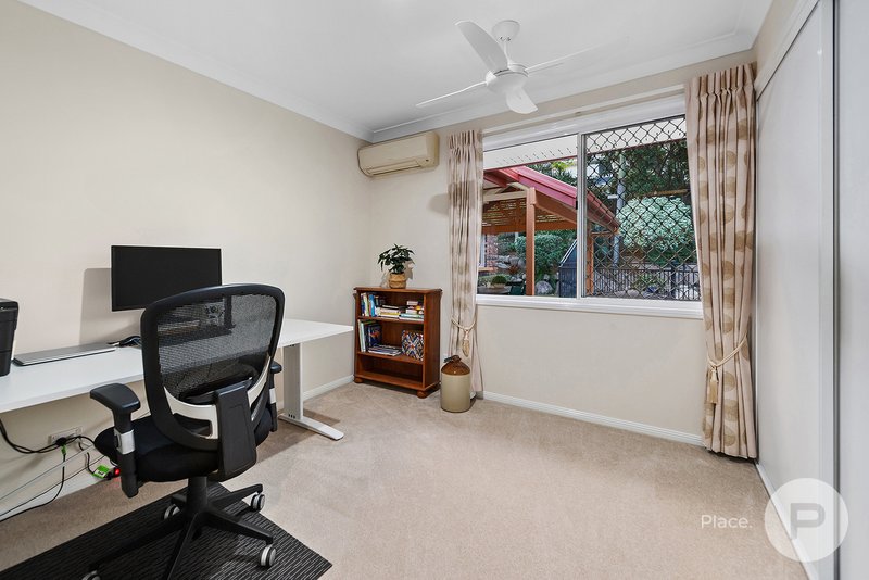 Photo - 8 Ganton Place, Albany Creek QLD 4035 - Image 12