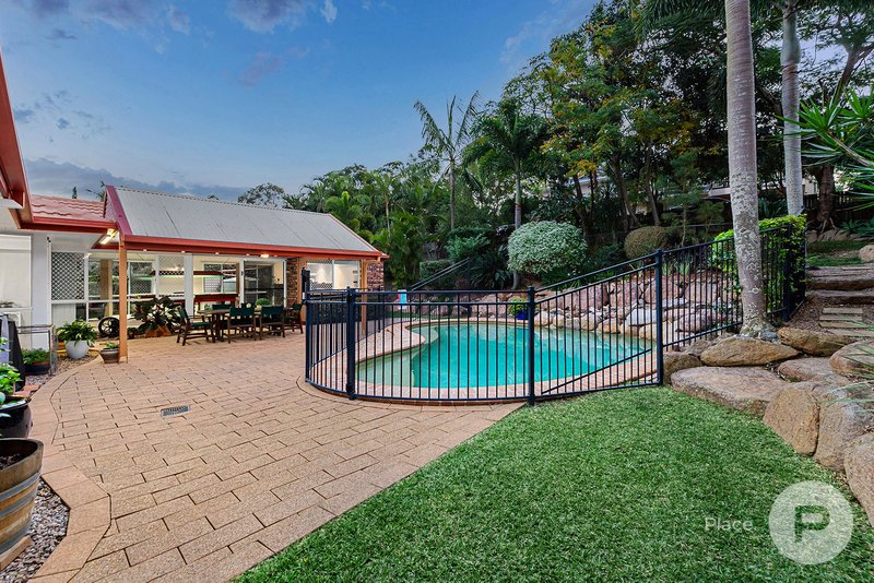 Photo - 8 Ganton Place, Albany Creek QLD 4035 - Image 14