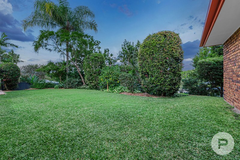 Photo - 8 Ganton Place, Albany Creek QLD 4035 - Image 16