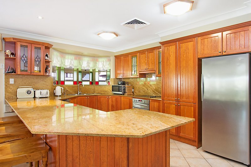 Photo - 8 Gardenset Grove, Blacktown NSW 2148 - Image 3