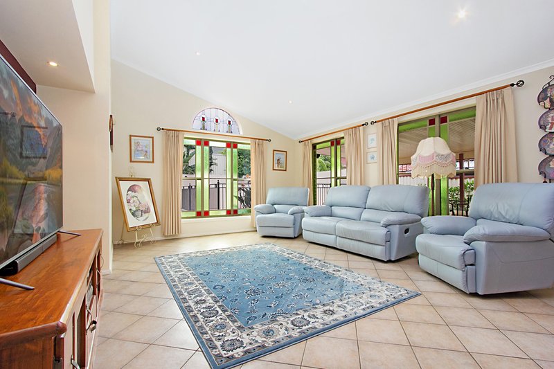 Photo - 8 Gardenset Grove, Blacktown NSW 2148 - Image 4