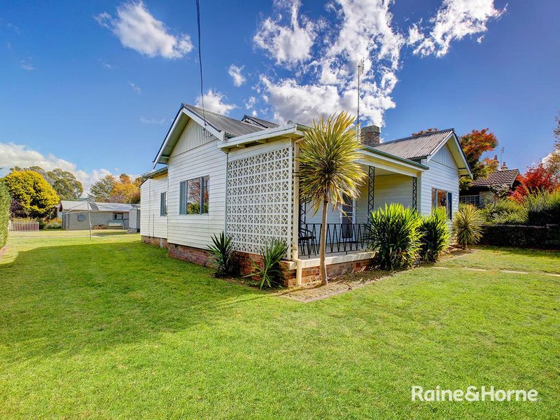 8 Garrett Street, Moss Vale NSW 2577