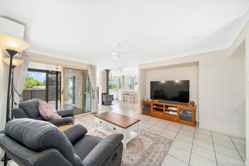 Photo - 8 Georgina Place, Murrumba Downs QLD 4503 - Image 4