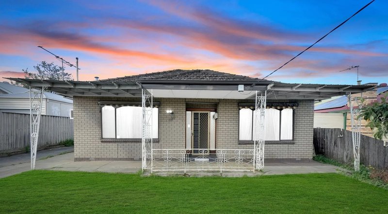 Photo - 8 Gerald Street, Sunshine North VIC 3020 - Image 1