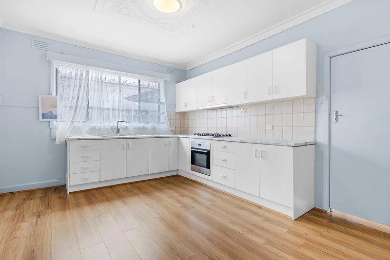 Photo - 8 Gerald Street, Sunshine North VIC 3020 - Image 4