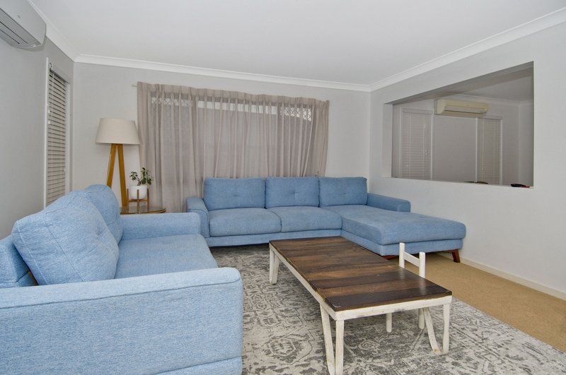 Photo - 8 Gerard Street, Pacific Pines QLD 4211 - Image 2
