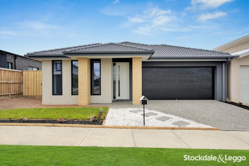 Photo - 8 Gibdon Way, Mickleham VIC 3064 - Image 1