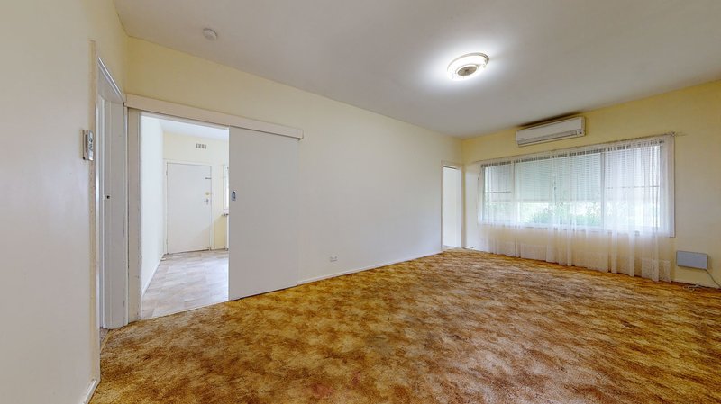 Photo - 8 Gilbert Street, Dubbo NSW 2830 - Image 2