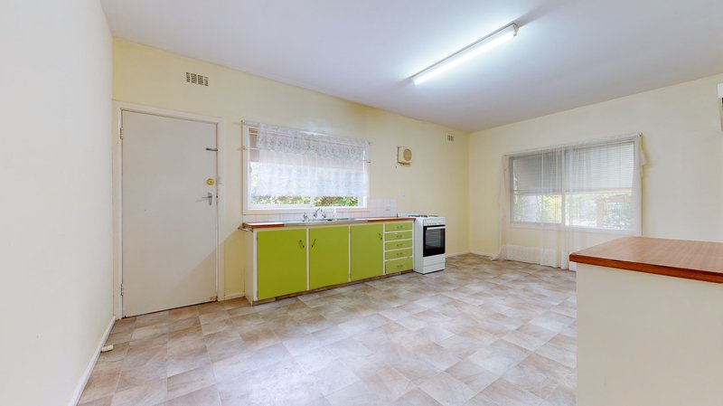 Photo - 8 Gilbert Street, Dubbo NSW 2830 - Image 3