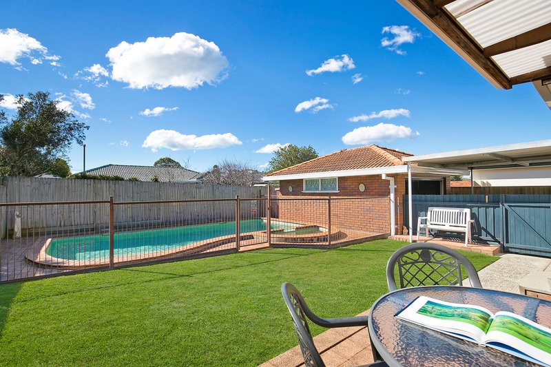 Photo - 8 Gilles Crescent, Beacon Hill NSW 2100 - Image 2