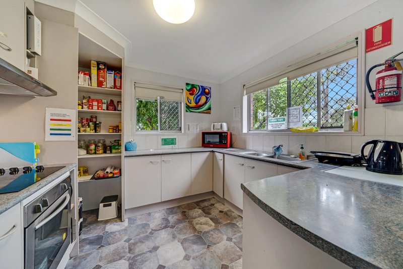 Photo - 8 Gillespie Close, Edens Landing QLD 4207 - Image 5