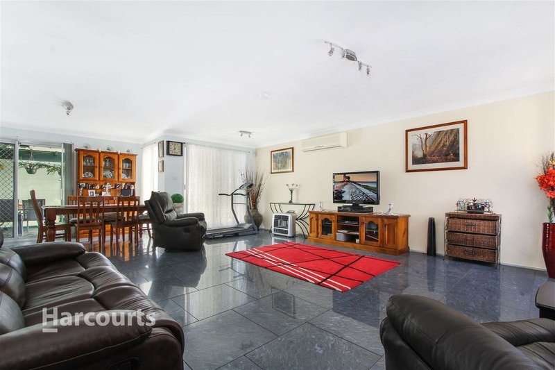 Photo - 8 Glen Ayre Avenue, Horsley NSW 2530 - Image 3