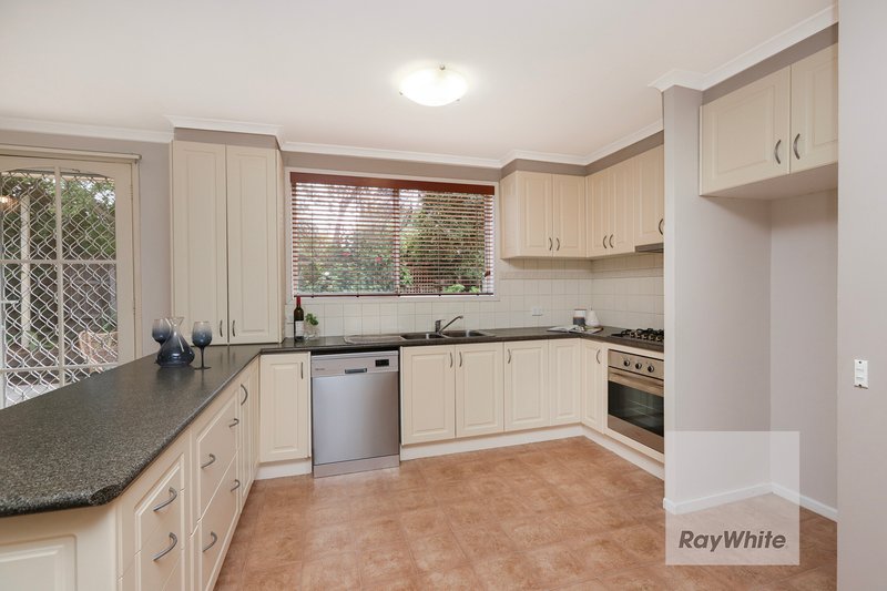 Photo - 8 Glendale Place, Gladstone Park VIC 3043 - Image 3