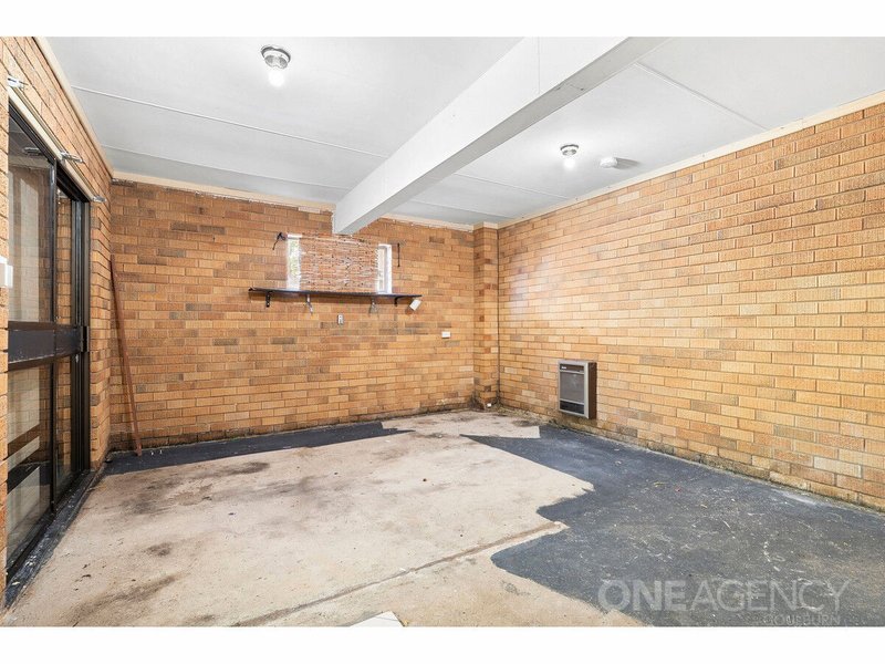 Photo - 8 Glendare Crescent, Goulburn NSW 2580 - Image 3