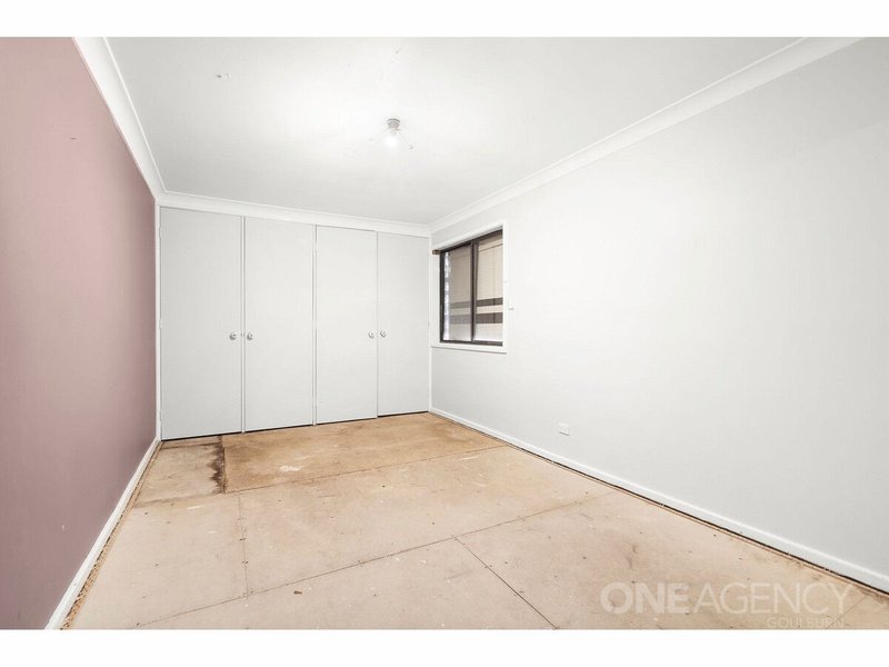 Photo - 8 Glendare Crescent, Goulburn NSW 2580 - Image 8