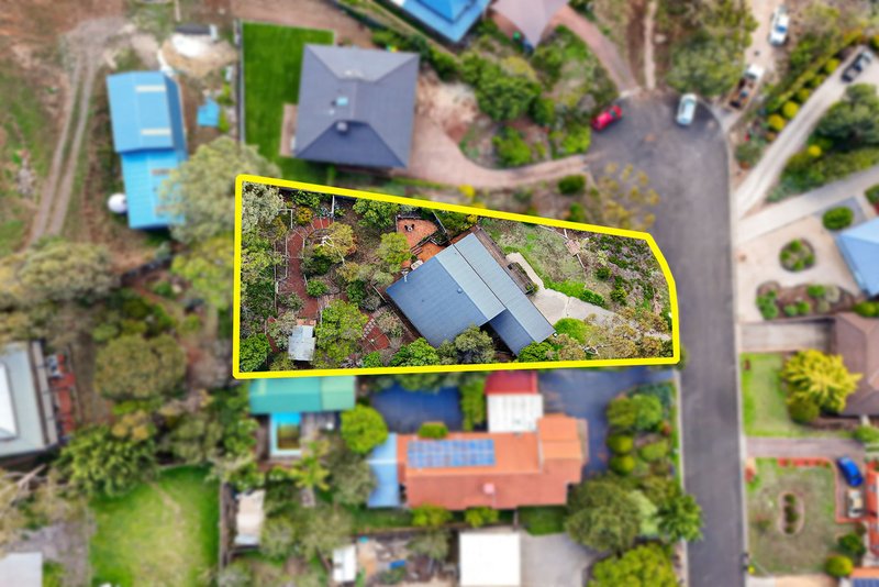 Photo - 8 Gleneagles Court, Darley VIC 3340 - Image 23