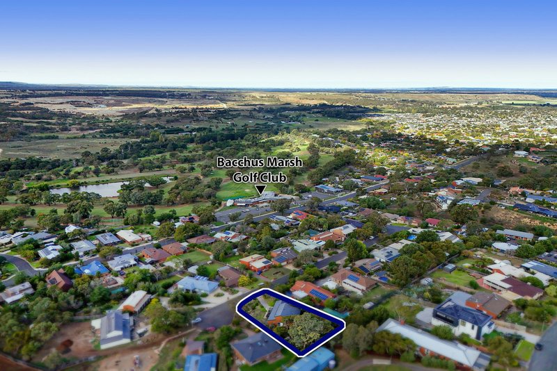 Photo - 8 Gleneagles Court, Darley VIC 3340 - Image 25