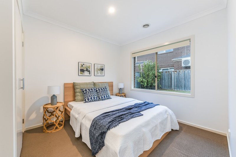 Photo - 8 Glenfern Street, Keysborough VIC 3173 - Image 14