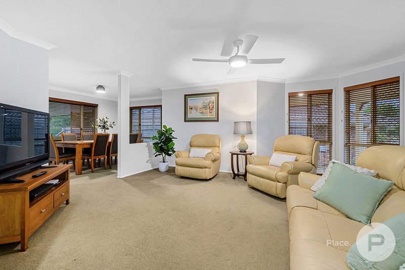 Photo - 8 Glenlyon Court, Albany Creek QLD 4035 - Image 7