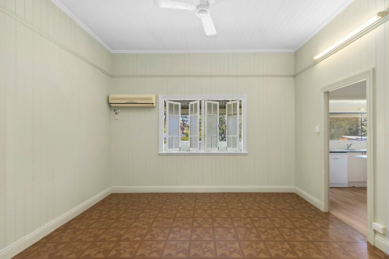 Photo - 8 Glenlyon Drive, Ashgrove QLD 4060 - Image 3