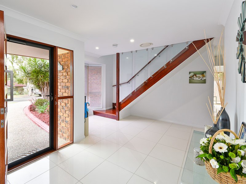 Photo - 8 Glenside Place, Bridgeman Downs QLD 4035 - Image 5