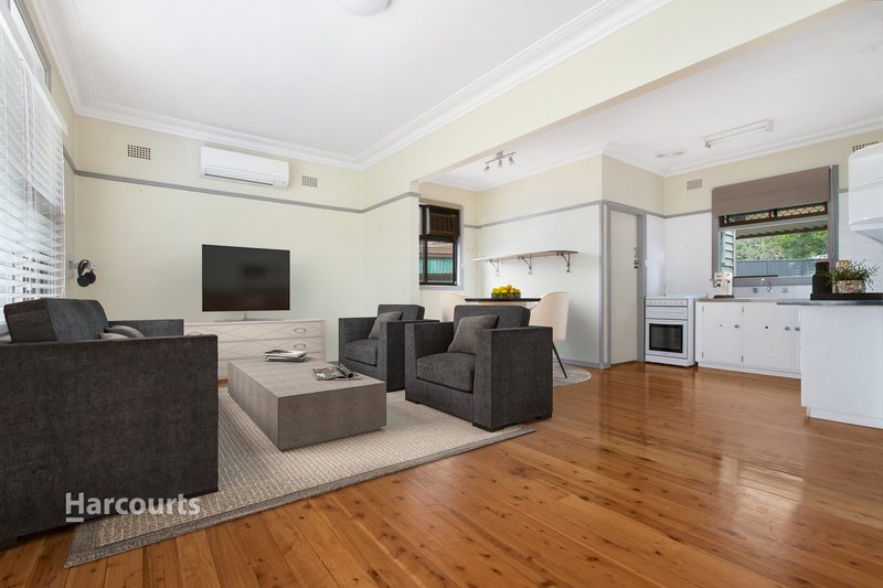 Photo - 8 Gloucester Crescent, Dapto NSW 2530 - Image 1