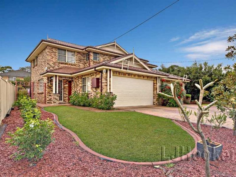 8 Glover Street, Greenacre NSW 2190