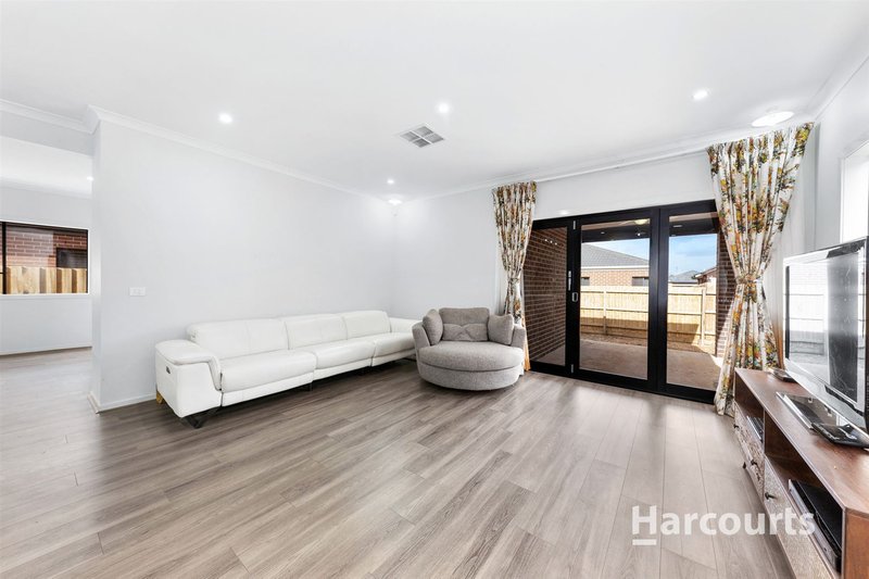 Photo - 8 Godfrey St , Aintree VIC 3336 - Image 9